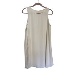 Sans Souci Timeless White Sleeveless Shift Dress – Classic Elegance in Motion LG